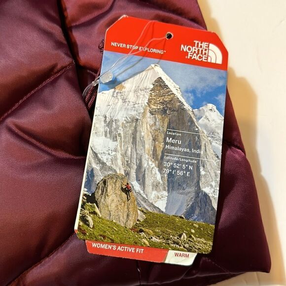 NEW The North Face 550 women’s goose down vest burgundy color size XS - Picture 11 of 13
